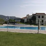 Awesome In * Kamena Vourla