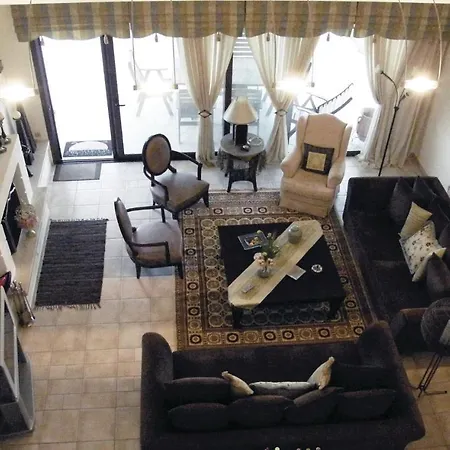 Holiday home Awesome In