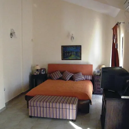 Holiday home Awesome In